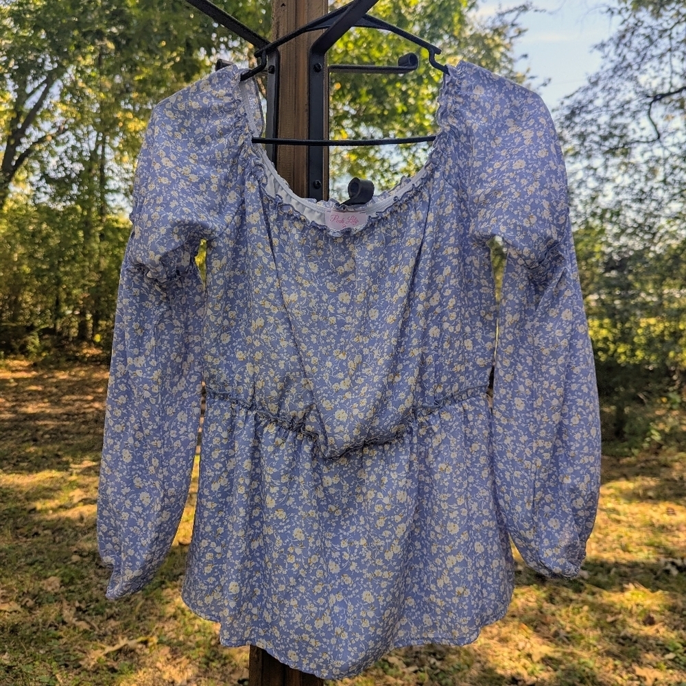 ❤️5/$25 EUC Pink Lily Flirty Floral Off Shoulder